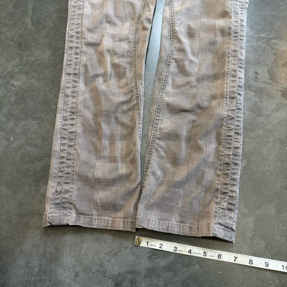 Women’s Kuhl Cargo Gorpcore/Hiking Pants - Picture 7 of 8